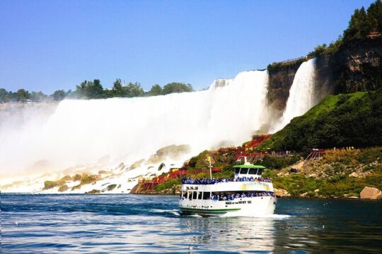 3-Day Niagara Falls, Corning & Thousand Island Tour from New York