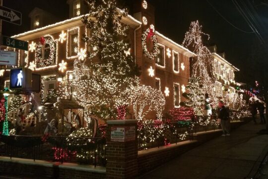 Christmas Lights Tour of Dyker Heights Brooklyn