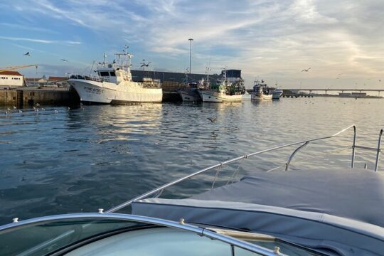 Private Tour in Ria de Aveiro in a 26 Feet Yacht