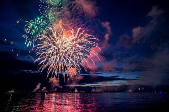 2 Hour Hilton Head Boat Rental With VIP Fireworks Viewing