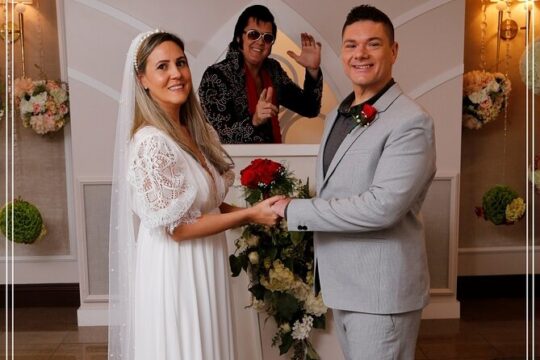 Vow Renewal in Las Vegas in Portuguese with Elvis and Limousine