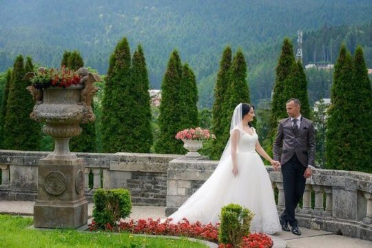 Private Photo Session with a Local Photographer in Brasov