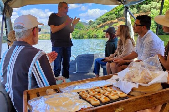 Douro Valley Wine Tour Lunch at the Winery and Cruise