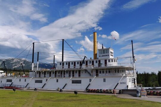 Whitehorse City & Nature Tour