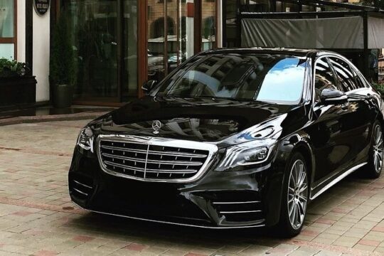 Arrival Private Transfer: Las Vegas Airport LAS to Las Vegas in Luxury Car