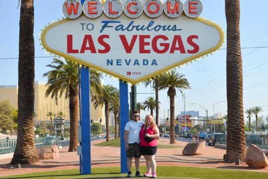 Las Vegas Tour to Grand Canyon, Ghost Town and 7 Magic Mountains