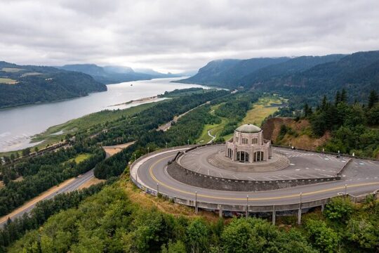 Private Tour of Multnomah Falls and Columbia Gorge from Portland