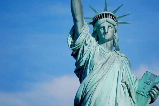 Statue of Liberty and Wall Street Highlights Tour in New York